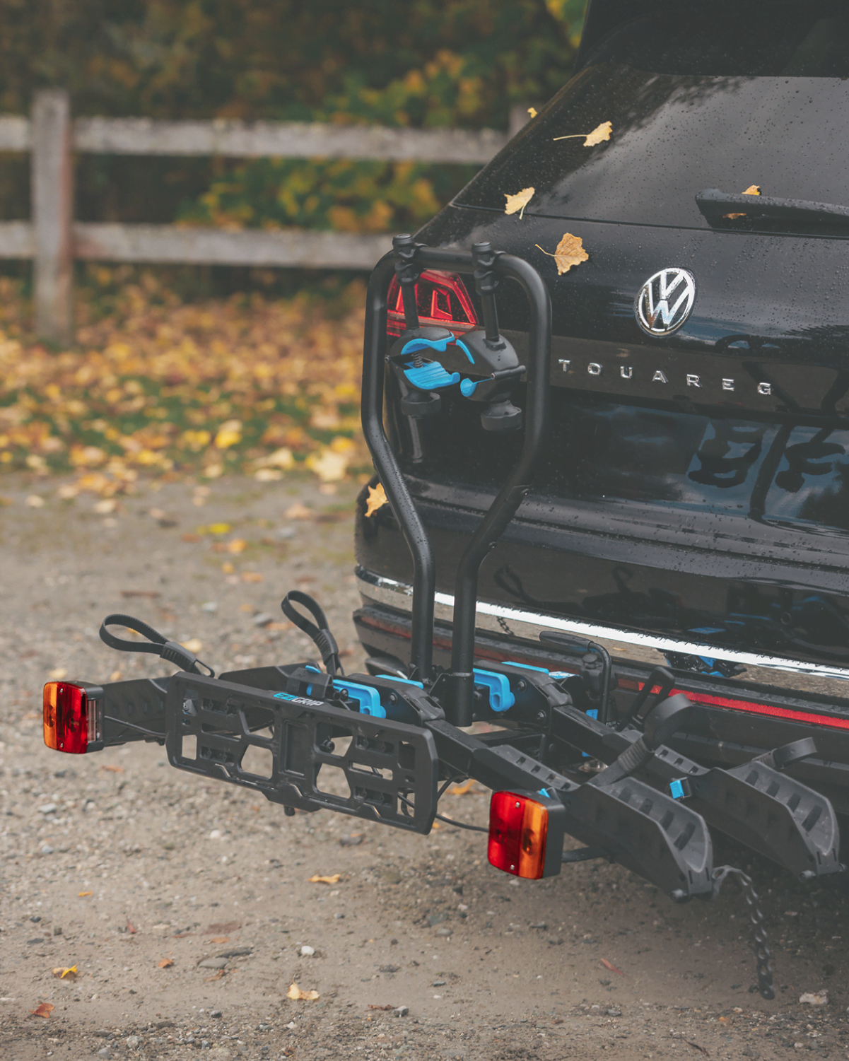 lense pairs for the e-rack 2 highlighted on the e-rack 2 bike rack on the back of a sedan