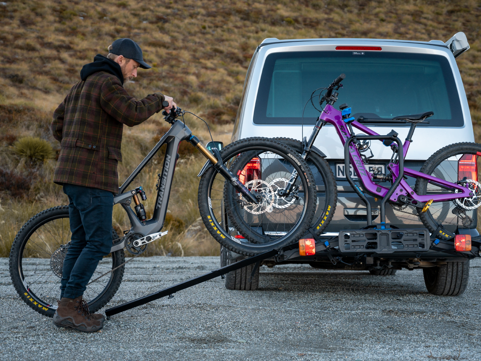 E Rack 2 Pro Hitch Mounted E Bike Rack Ezigrip Bike Racks